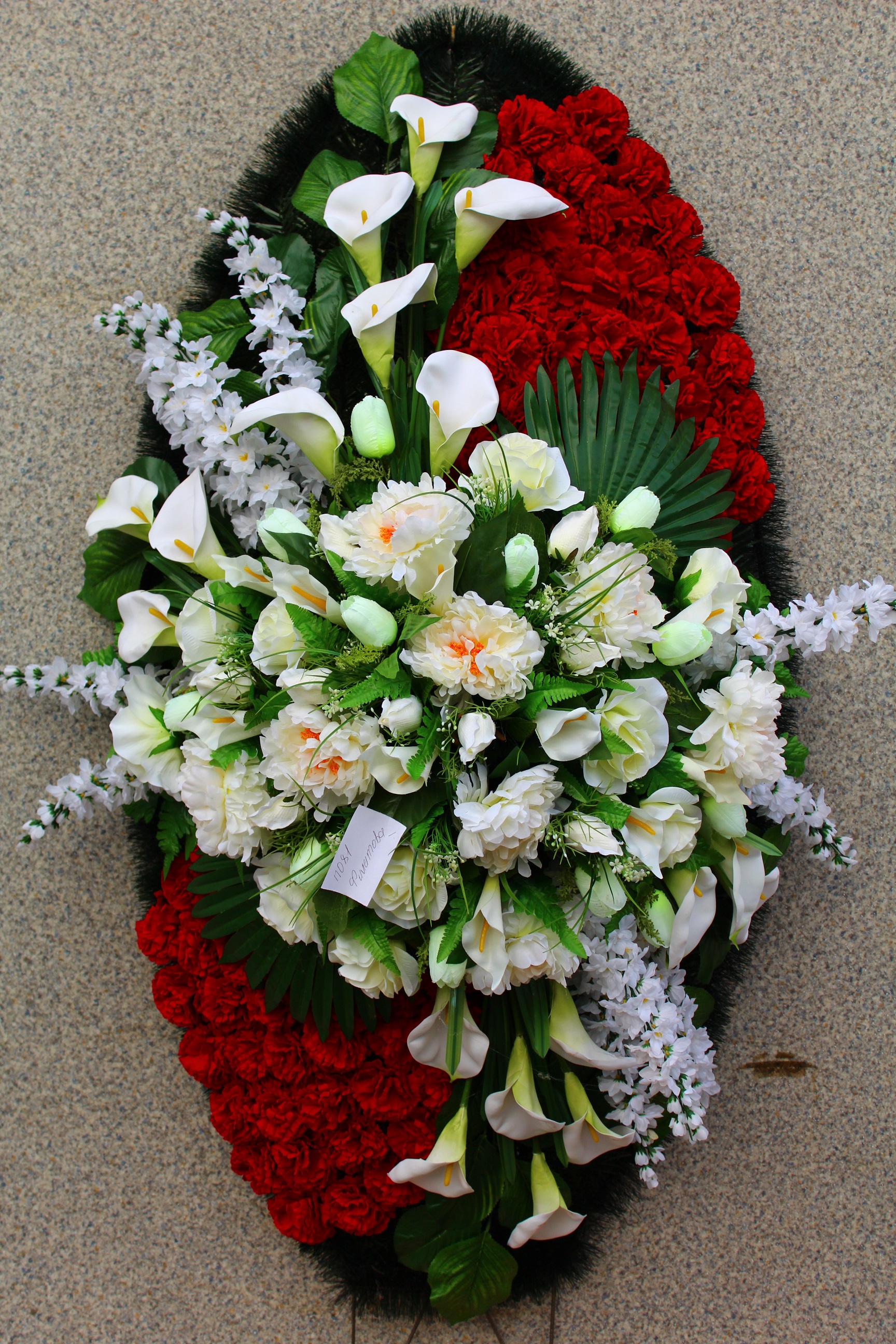 Какой купить венок из живых цветов для похорон?